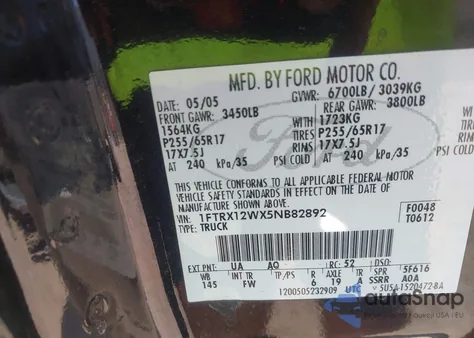 2005 Ford F-150 Stx/Xl/Xlt z USA, uszkodzony, nr VIN 1FTRX12WX5NB82892